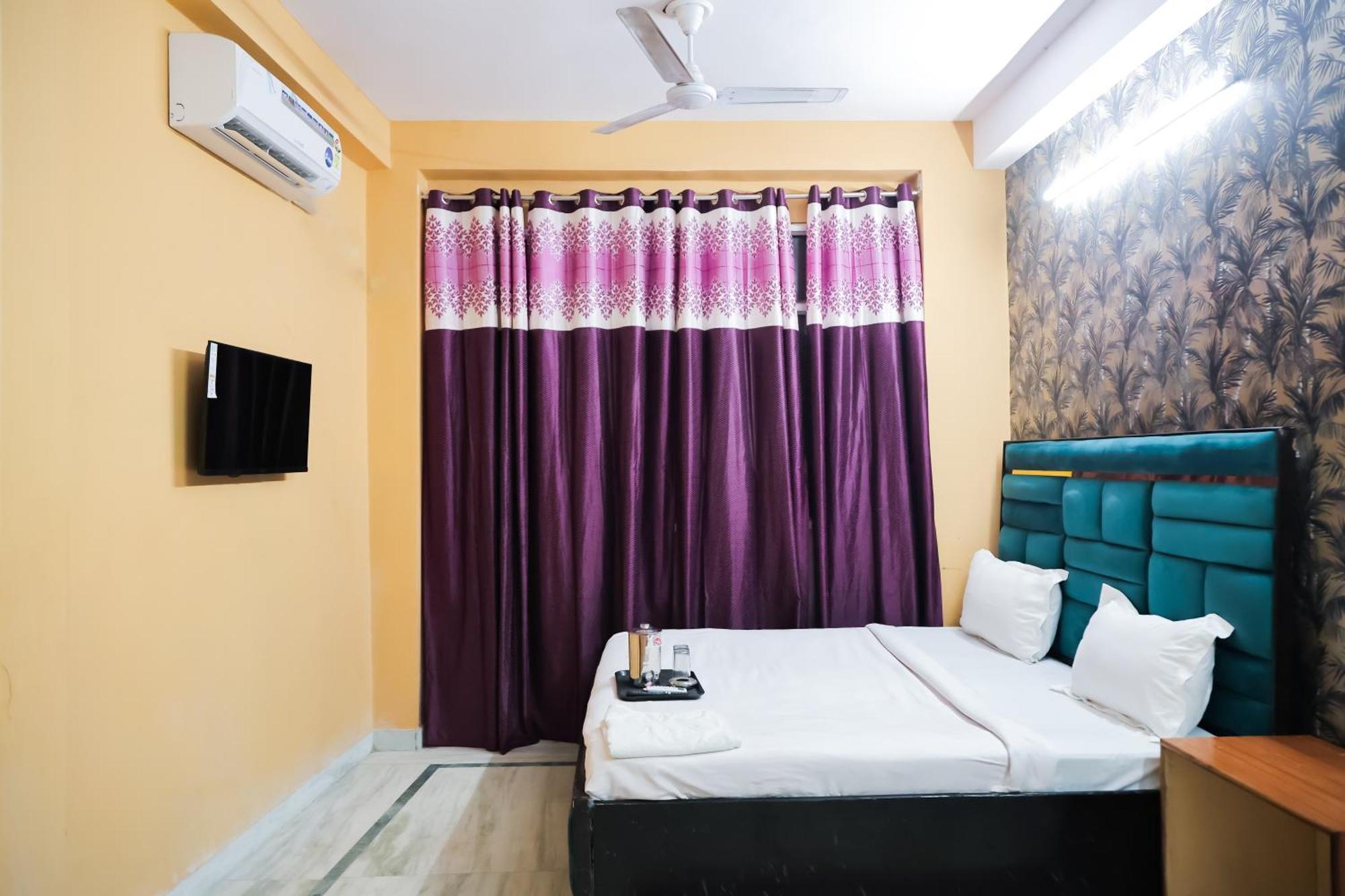 Hotel Inn-laxmi Nagar Metro New Delhi
