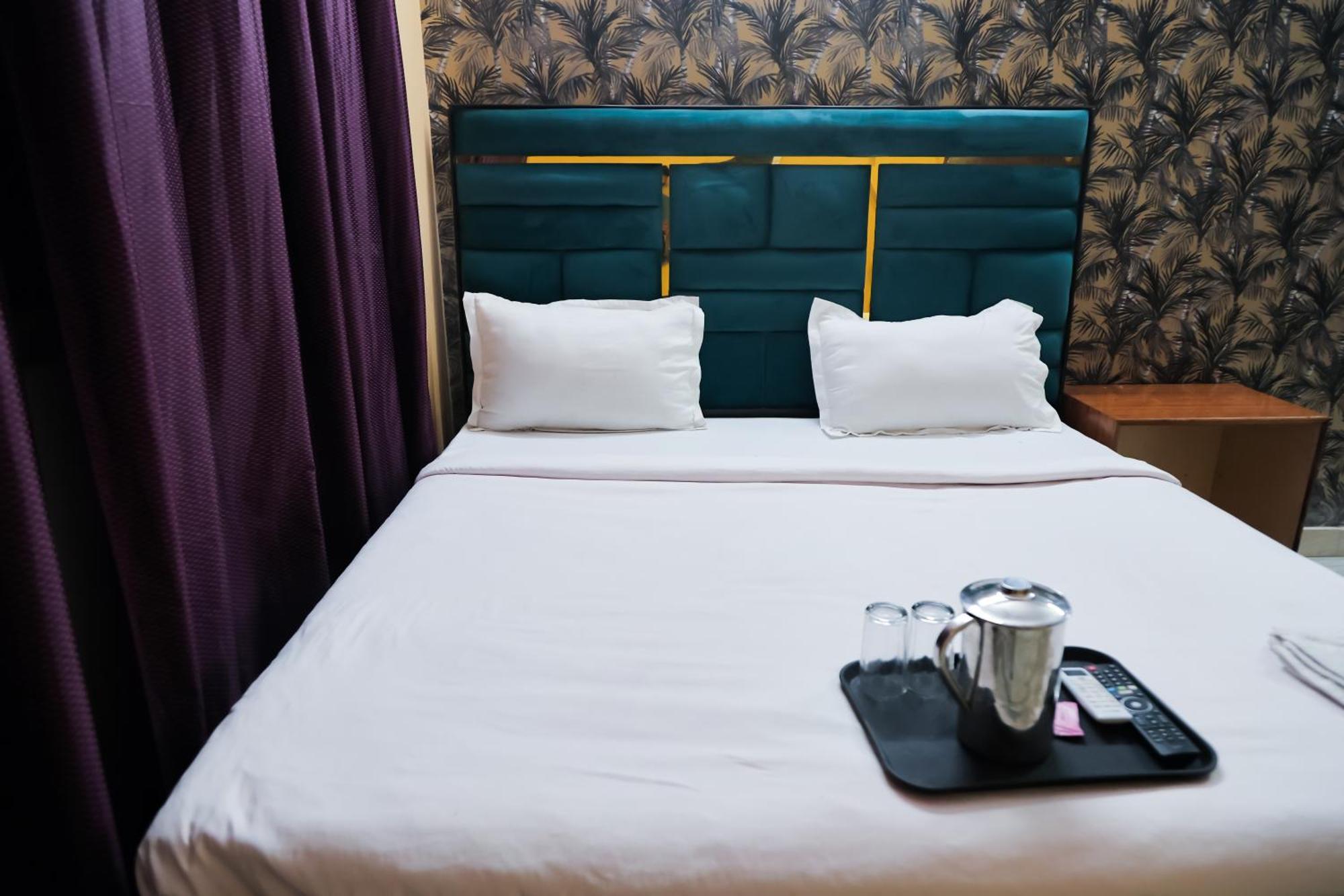 Hotel Inn-laxmi Nagar Metro 3*